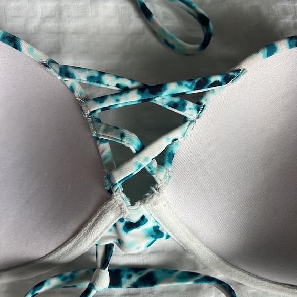 Hollister Halter Push-up Bikini Top - Picture 5 of 7